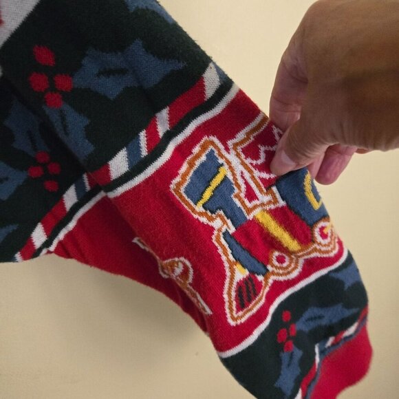 Disney Christmas 2021 Mickey And Friends Spirit Jersey Rare Sweater Size S - Picture 7 of 9